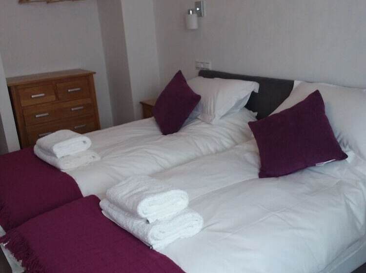 פנסיון Casa Clavero