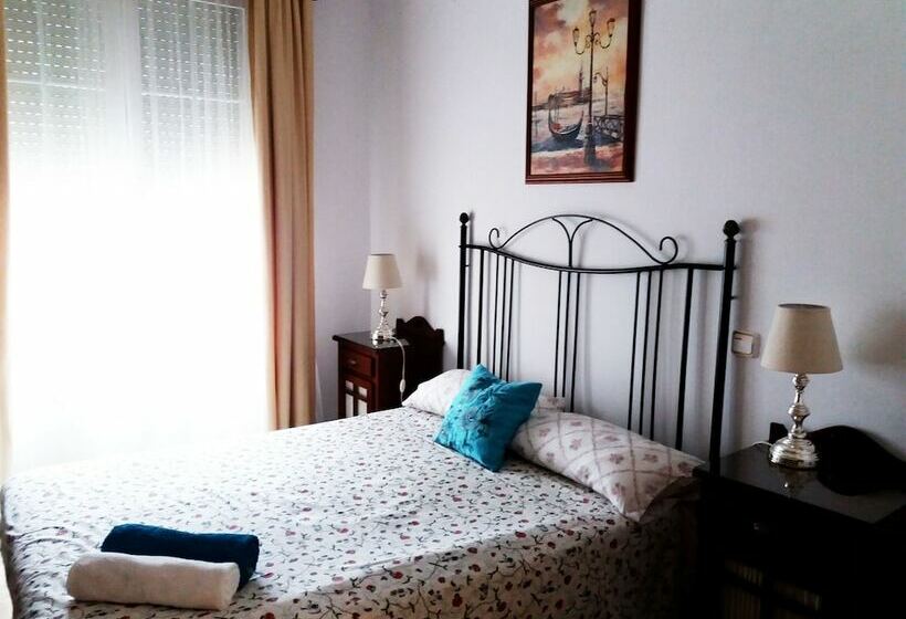 پانسیون Patio De La Fuenseca