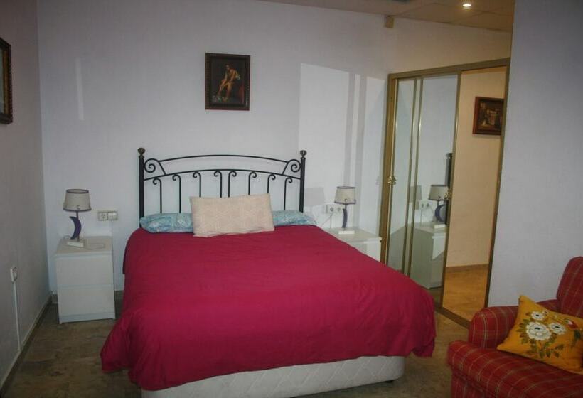 پانسیون Patio De La Fuenseca