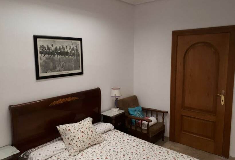 پانسیون Patio De La Fuenseca