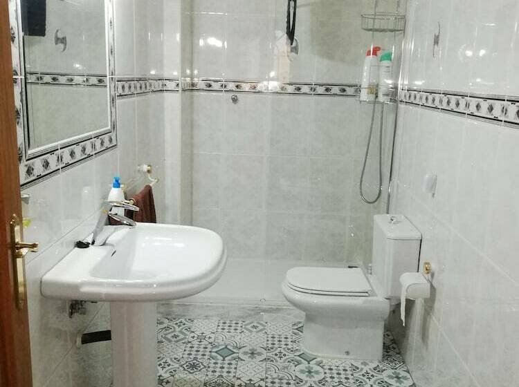 پانسیون Patio De La Fuenseca