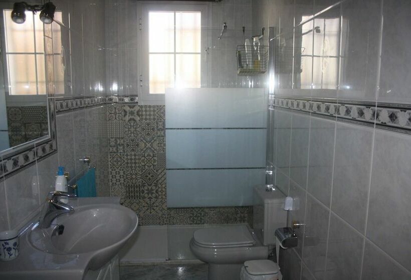 پانسیون Patio De La Fuenseca