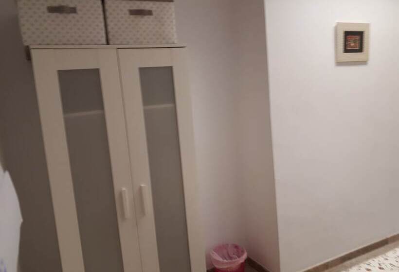 پانسیون Patio De La Fuenseca