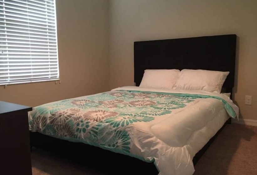 10 Beds! Modern House. Universal & Convention