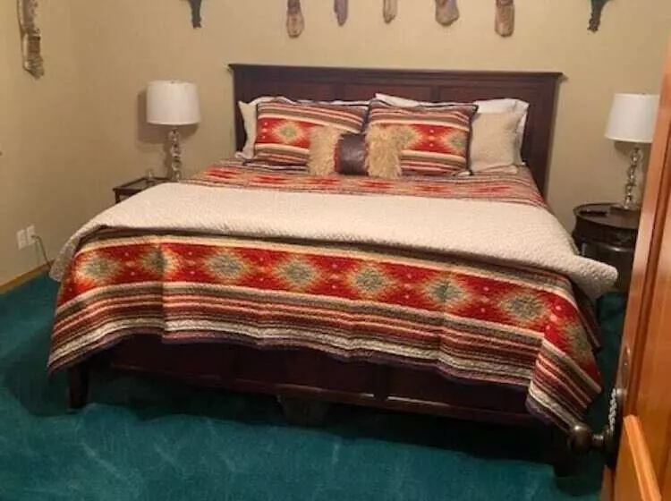 Hostelli The Electric Bungalow