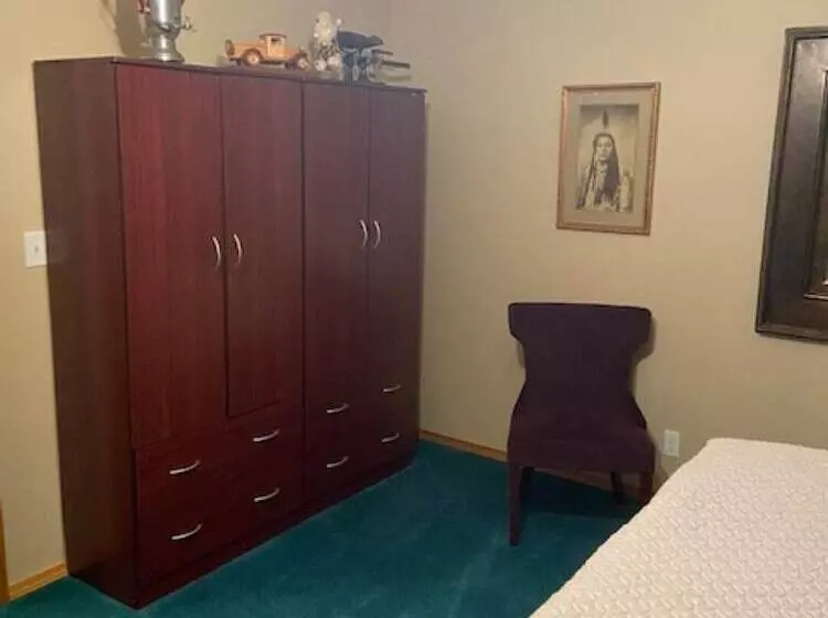 Hostelli The Electric Bungalow