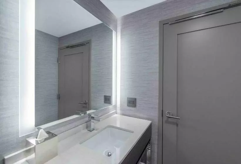 Hotelli Holiday Inn Express   Boston Logan Airport   Revere, An Ihg