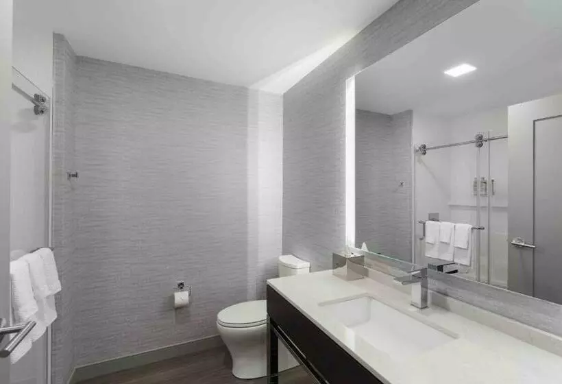 Hotelli Holiday Inn Express   Boston Logan Airport   Revere, An Ihg