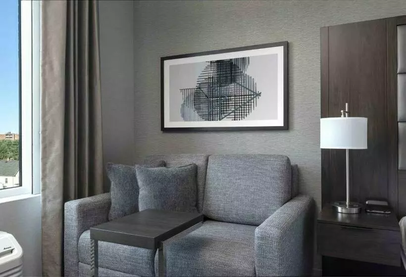 Hotelli Holiday Inn Express   Boston Logan Airport   Revere, An Ihg