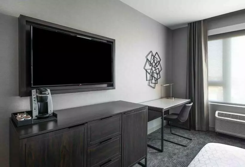 Hotelli Holiday Inn Express   Boston Logan Airport   Revere, An Ihg