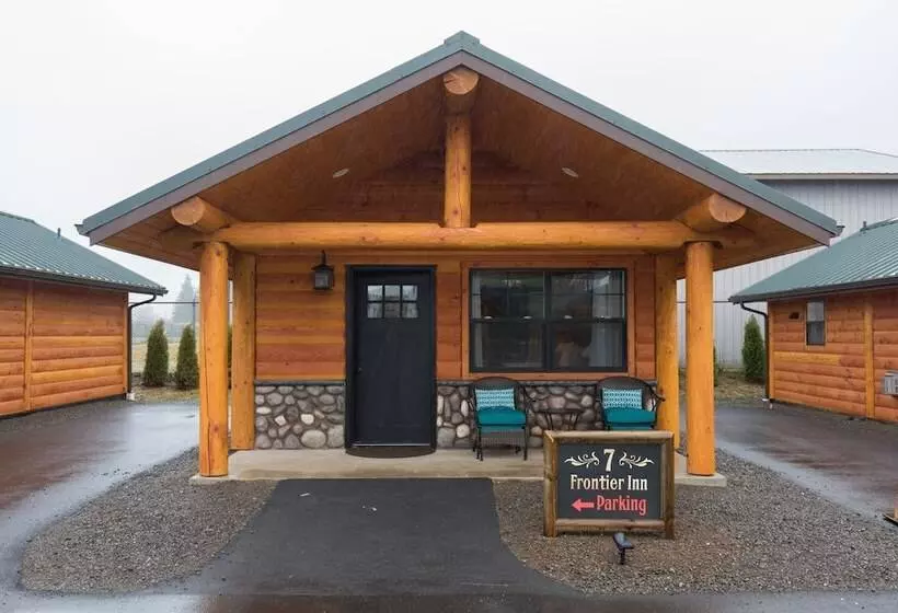 Hotelli Woodland Inns