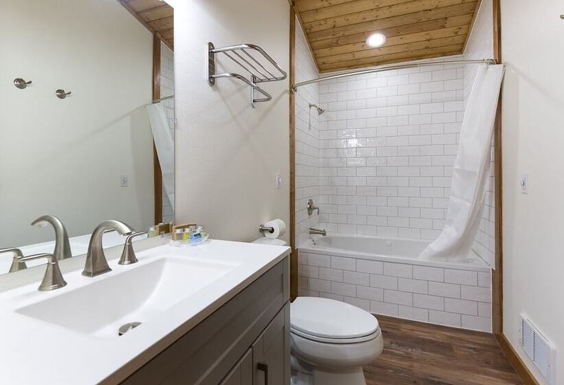 酒店 Woodland Inns