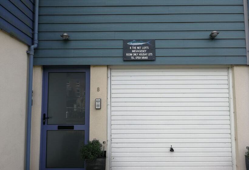 Pensionat Blue Mackerel Adults Only