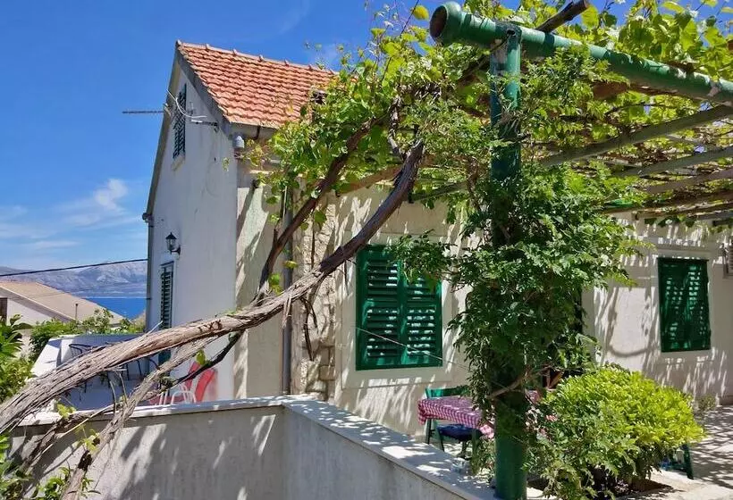 Majatalo Guest House Hazdovac