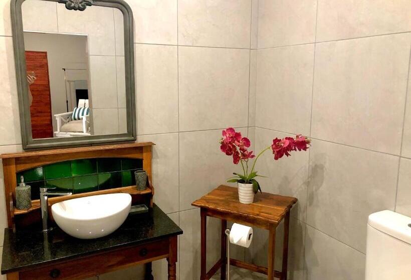 פנסיון Rooibos Retreat