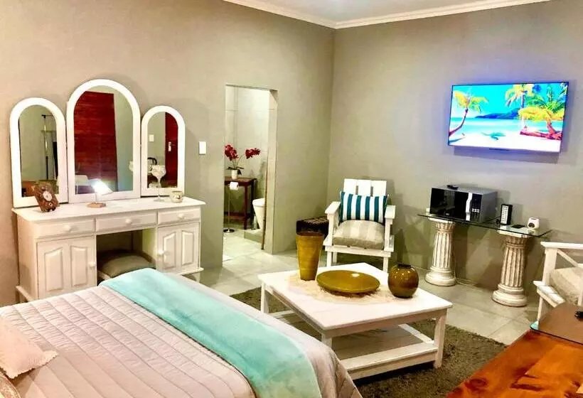 Majatalo Rooibos Retreat