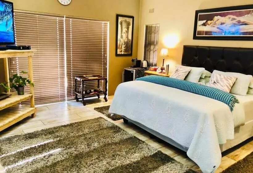 Majatalo Rooibos Retreat