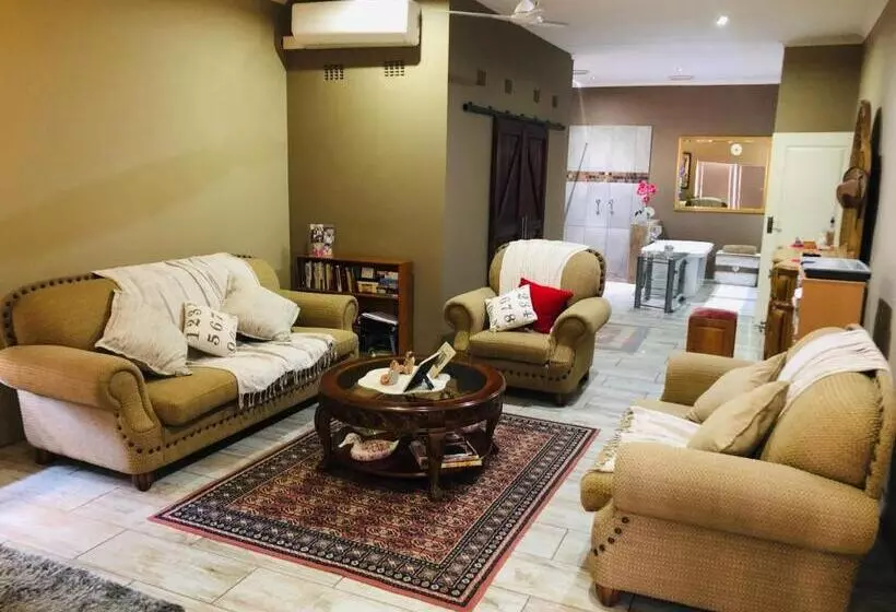 Majatalo Rooibos Retreat