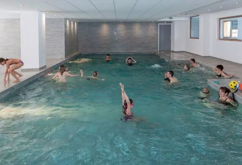 Résidence Prestige Odalys Front de Neige