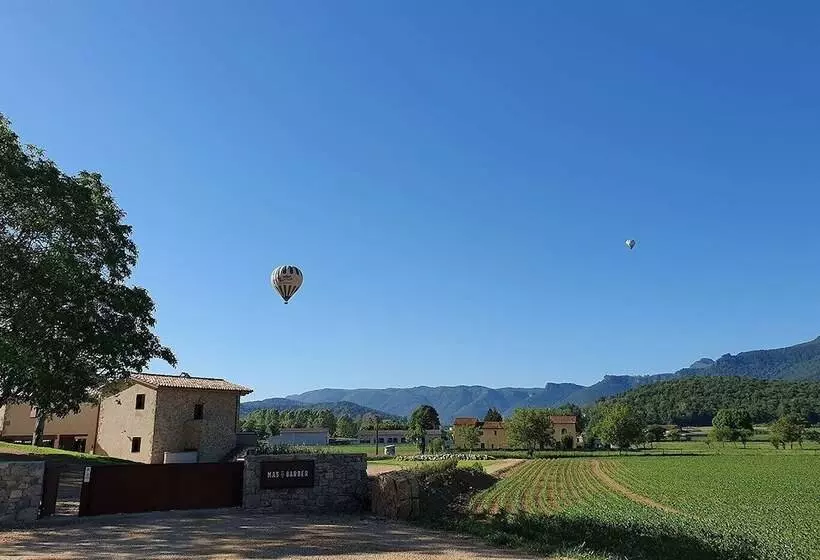 تختخواب و صبحانه Mas El Barber