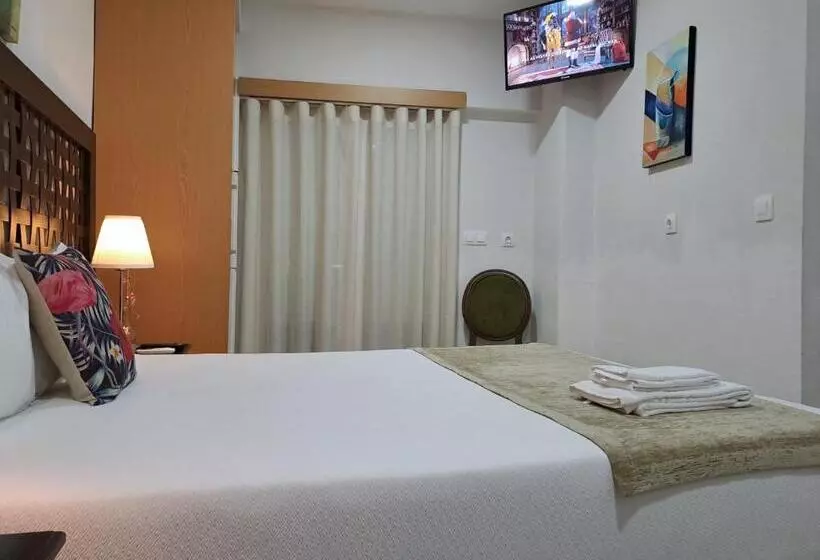 ベッドアンドブレックファースト Square