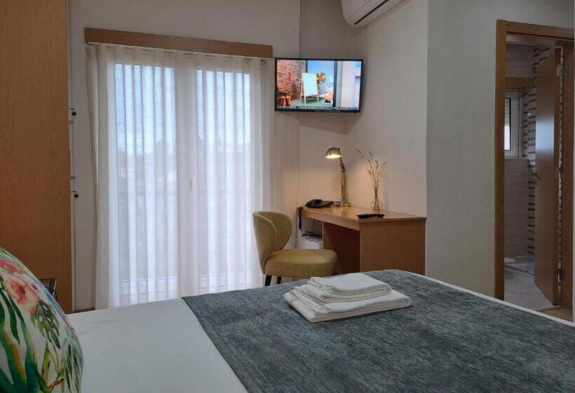 住宿加早餐  Square