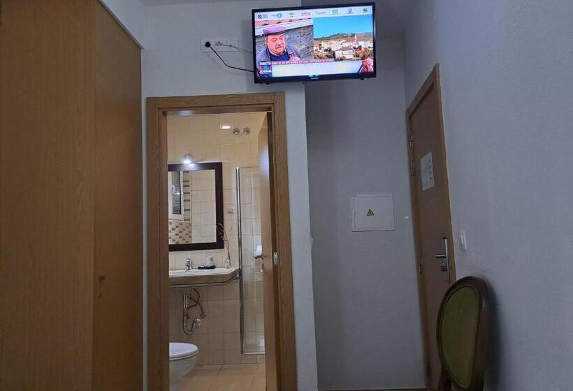 住宿加早餐  Square