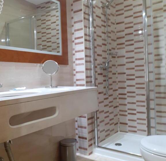 住宿加早餐  Square