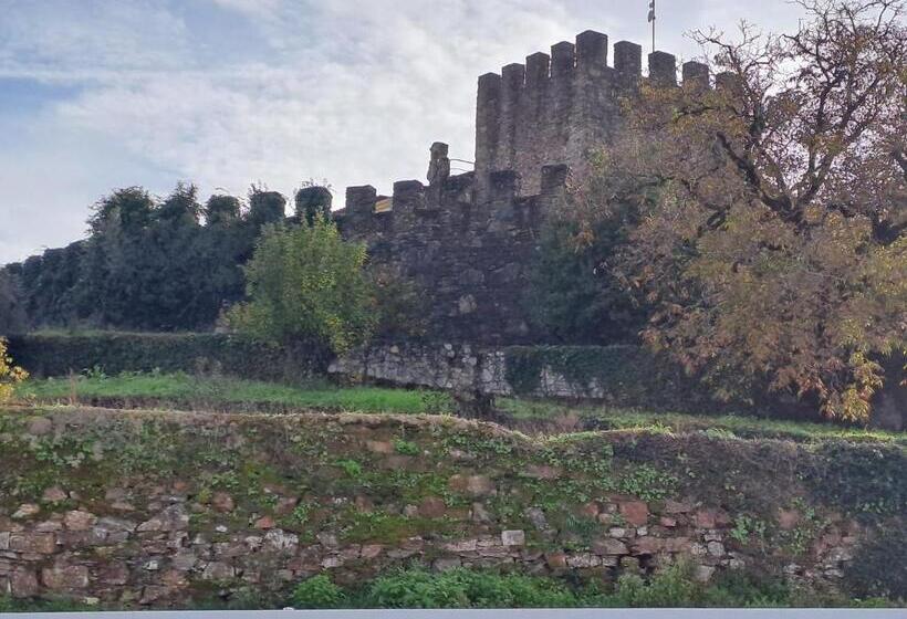 住宿加早餐  Square