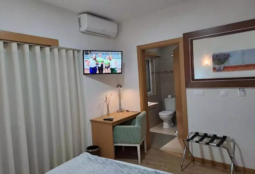 ベッドアンドブレックファースト Square