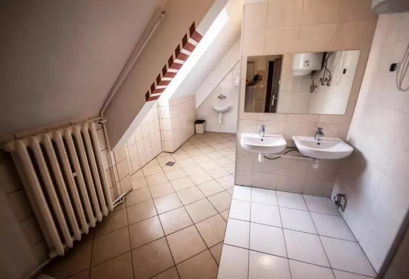 Bi Pi Hostel
