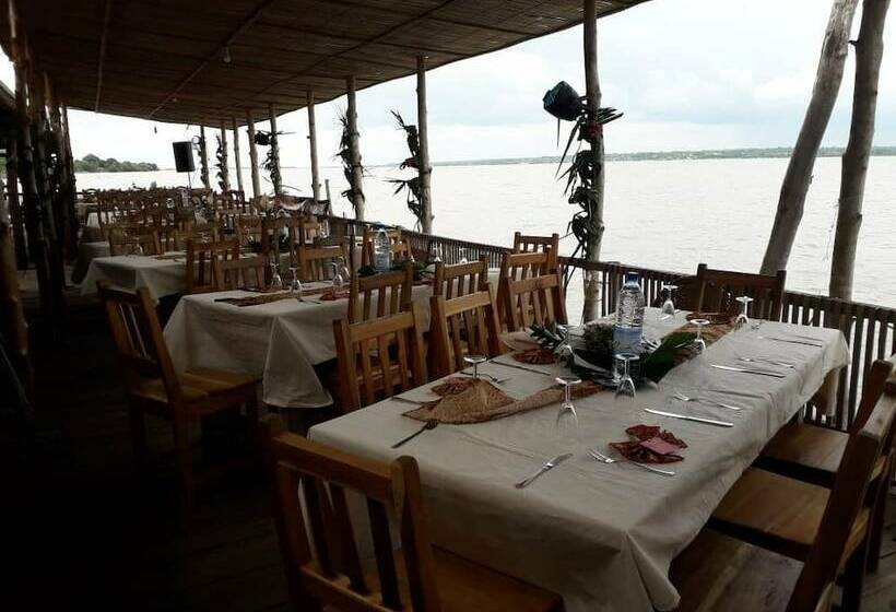 هتل Auberge Chez Théo