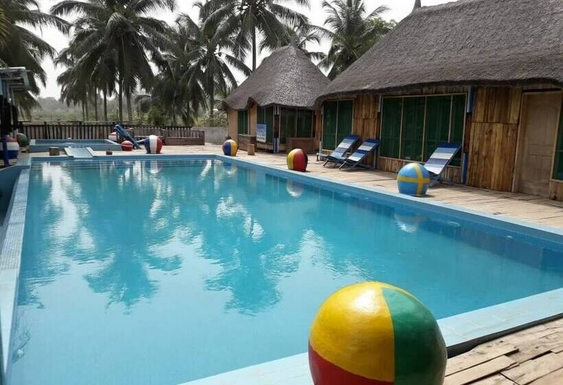 هتل Auberge Chez Théo