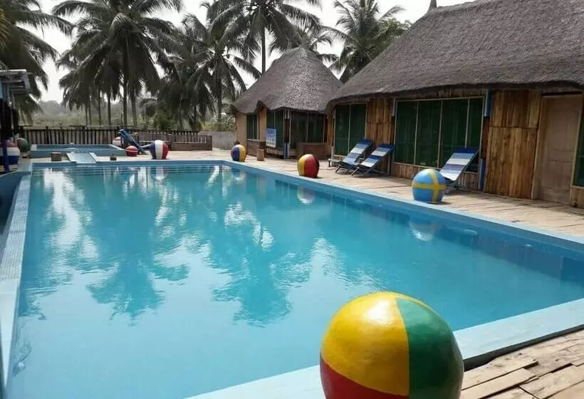 هتل Auberge Chez Théo