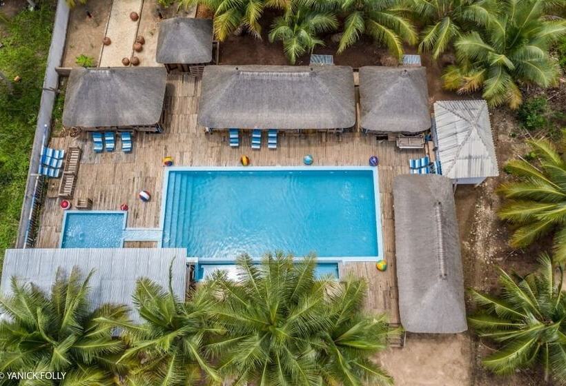 هتل Auberge Chez Théo