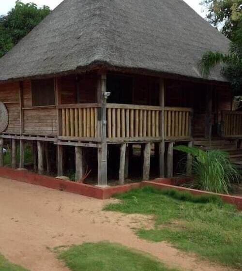 هتل Auberge Chez Théo