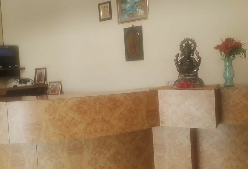 בית מלון כפרי Mauj Mahal Fun Resort & Water Park