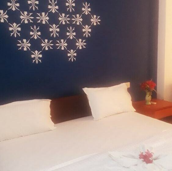 בית מלון כפרי Mauj Mahal Fun Resort & Water Park