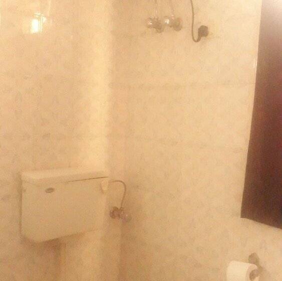 בית מלון כפרי Mauj Mahal Fun Resort & Water Park