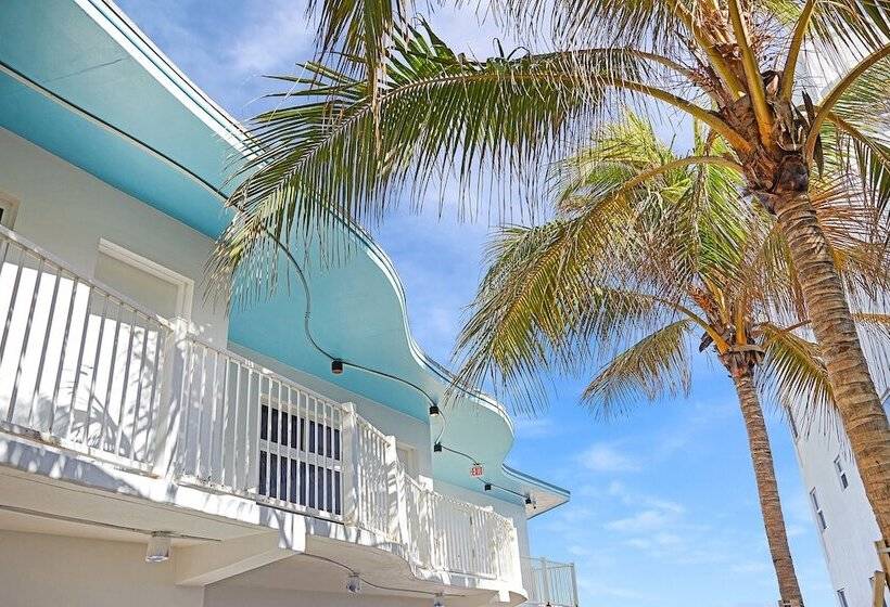 فندق على الطريق Ocean Treasure Beachside Suites