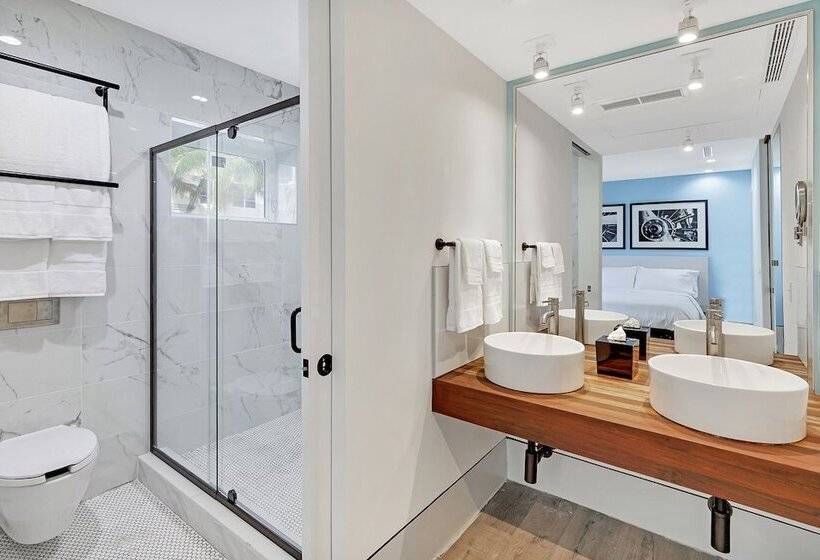 فندق على الطريق Ocean Treasure Beachside Suites