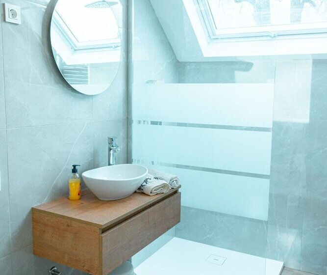 پانسیون Apartments Skok With Free Parking