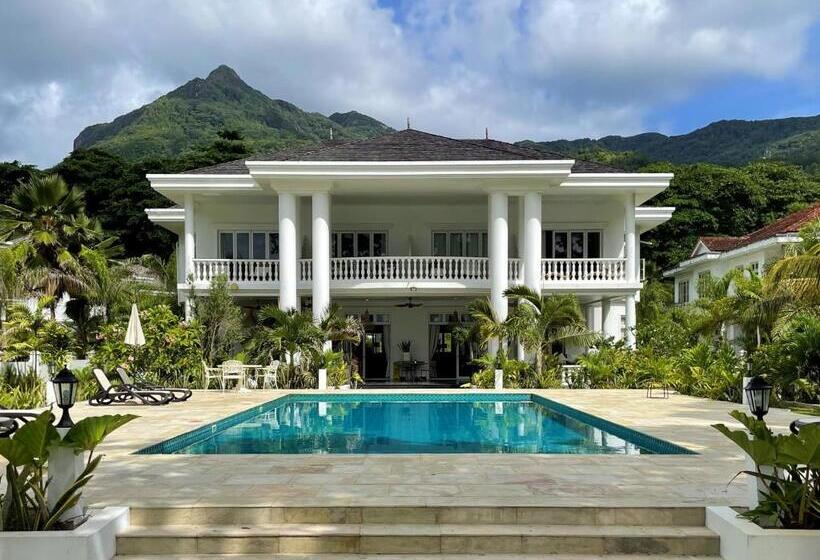 پانسیون Chateau Elysium