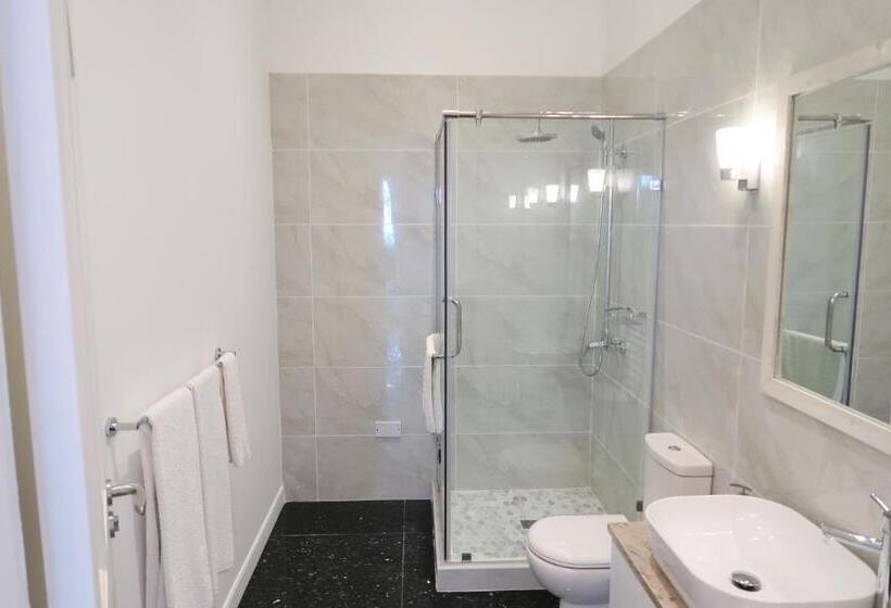 پانسیون Chateau Elysium