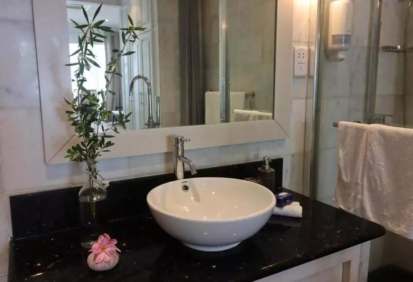 پانسیون Chateau Elysium