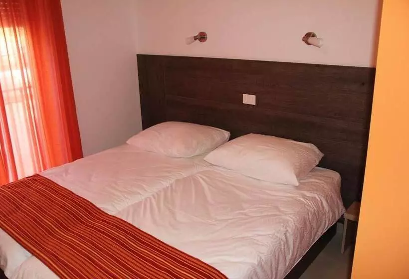 پانسیون Guesthouse Ošterija
