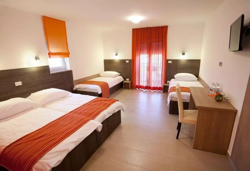 پانسیون Guesthouse Ošterija