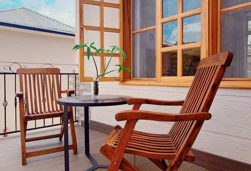 پانسیون Kahawa House