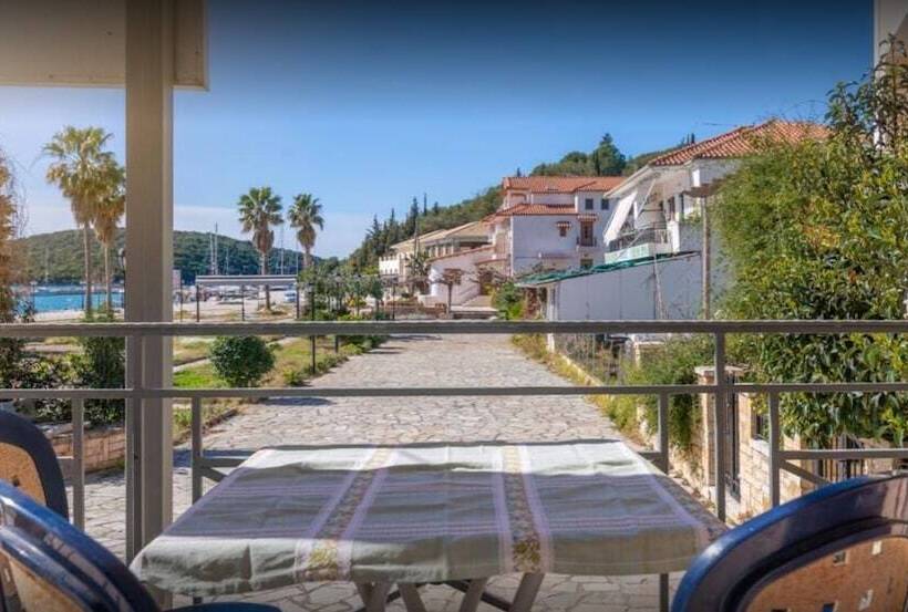 ペンション Xara Apartments