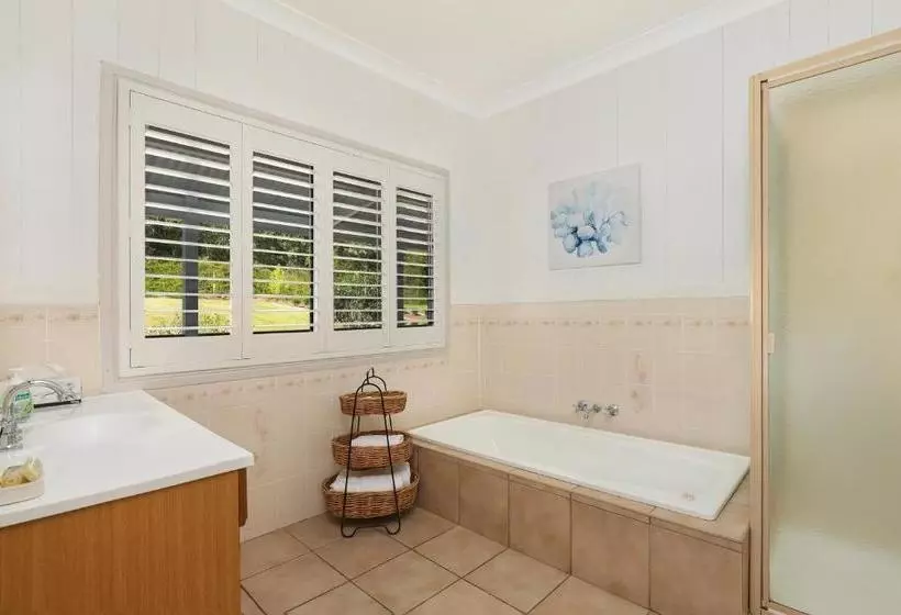 Aamiaismajoitus (B&B) Avocado Grove Bnb